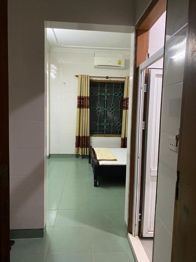 Hotel Khach San Ami Vinh Zewnętrze zdjęcie